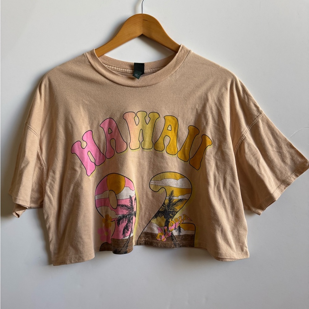 Hawaii Graphic Crop Top